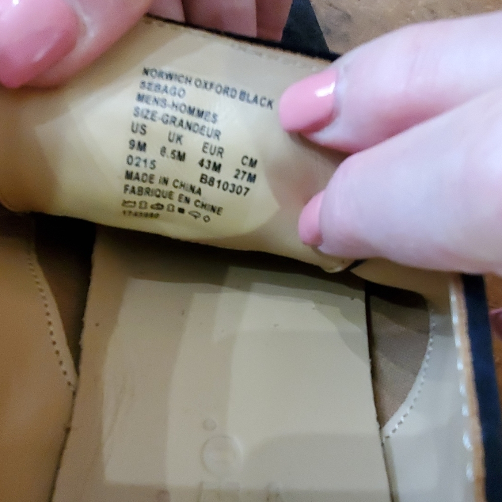 Sebago Shoes - Picture 5 of 7